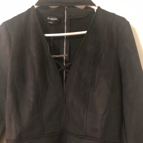 BeBe sexy low cut, short romper w attached choker - Picture 5 of 7